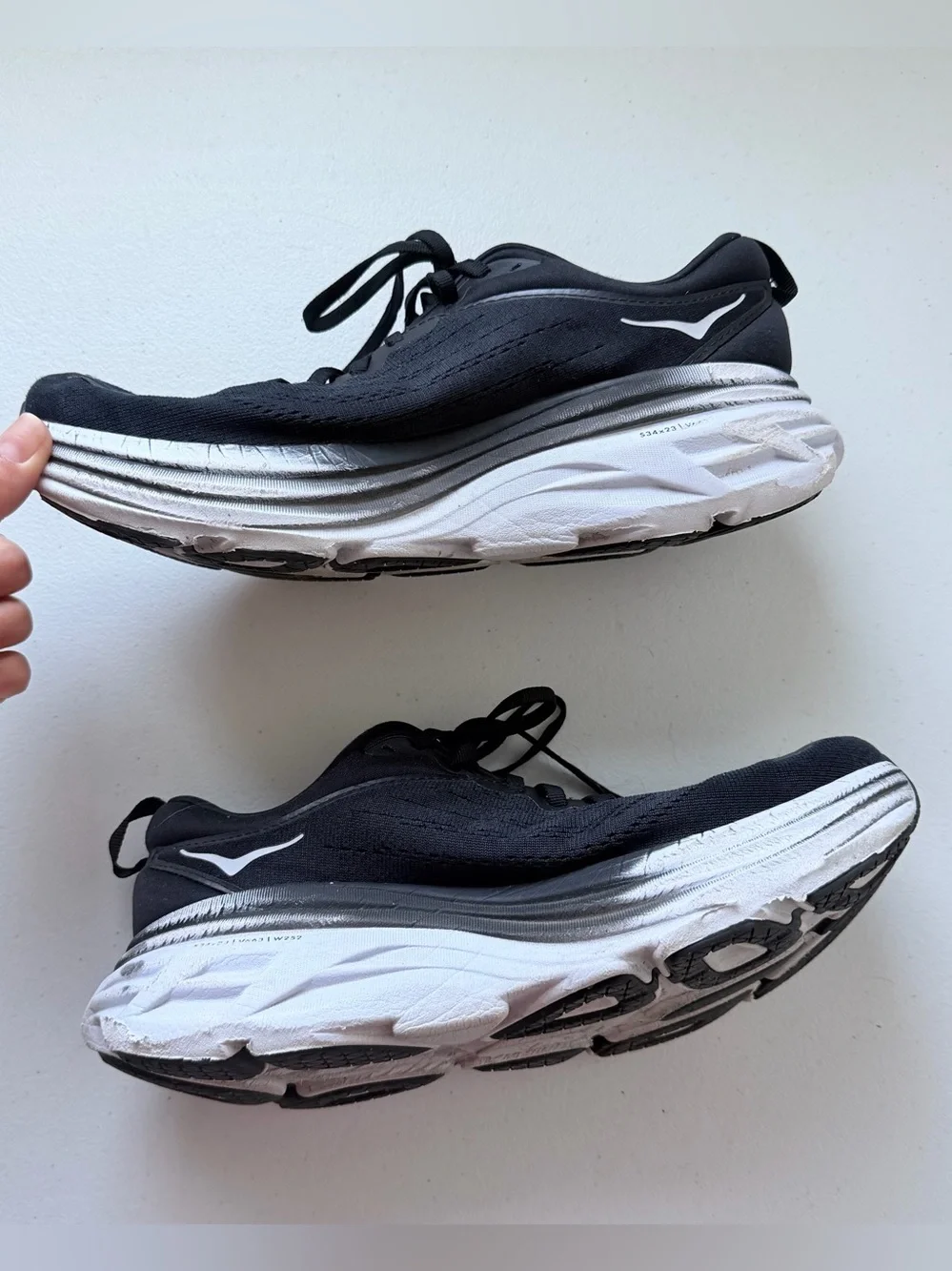Hoka One One Bondi 8 Womens 10.5D Wide Black White Shoes 1127954 BWHT